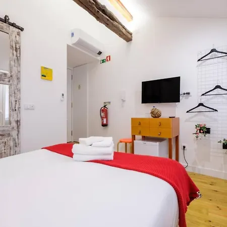 Casa Velhinha - Design, Culture And Comfort In Guimaraes Exterior photo