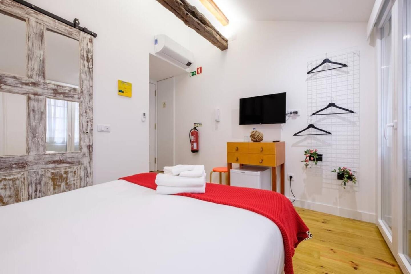 Casa Velhinha - Design, Culture And Comfort In Guimaraes